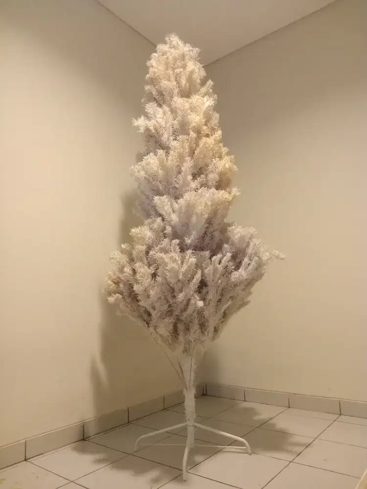 Pohon natal putih