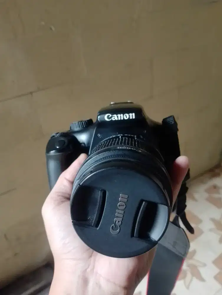 Assalamualaikum jual barang kamera Canon 1100D