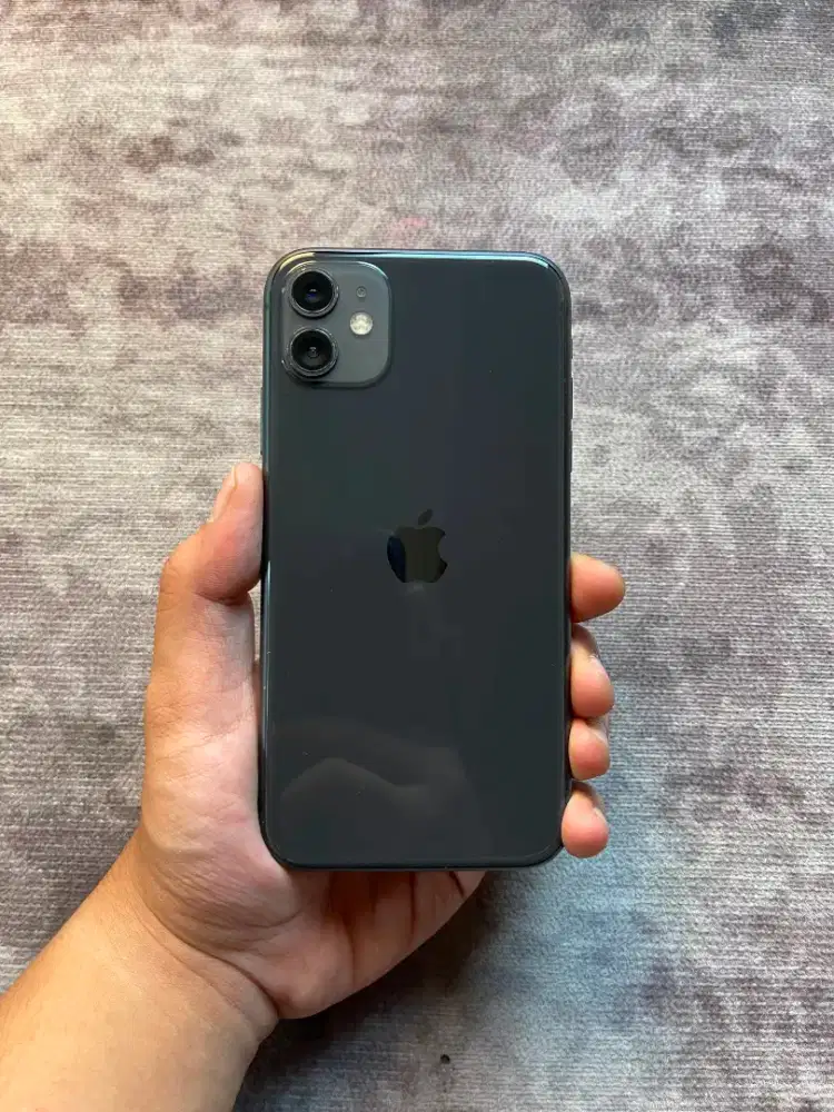 DiJual iPhone 11 64GB Black All Operator