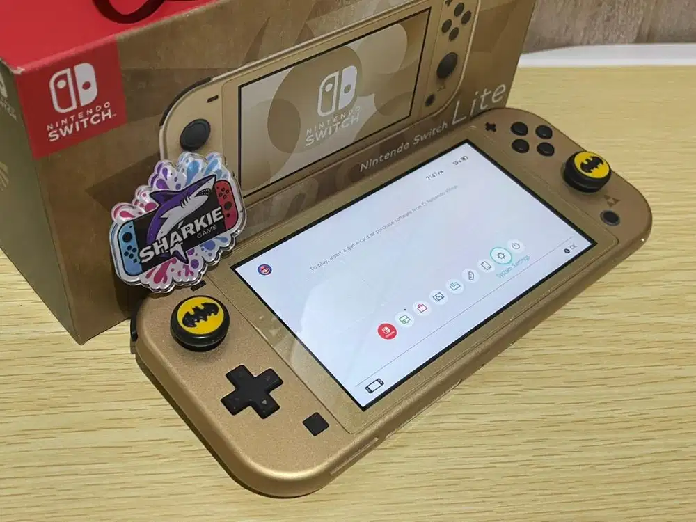 Nintendo Switch Lite Hyrule Edition