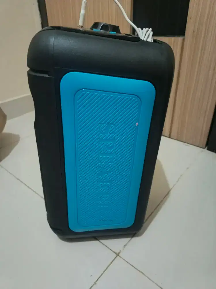 Speaker bluetooth