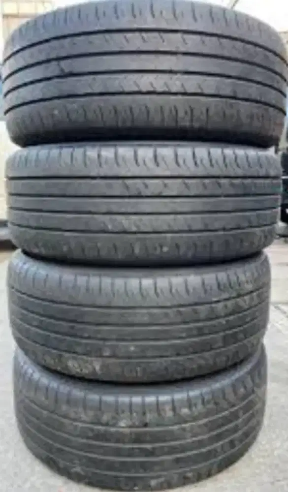 BAN MOBIL HRV BEKAS ORI 1-SET R17
