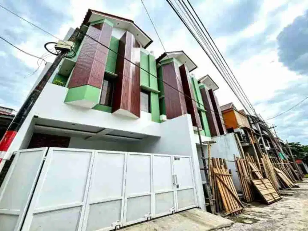 RUMAH MURAH DAN BARU DI UTAN KAYU, JAKARTA TIMUR