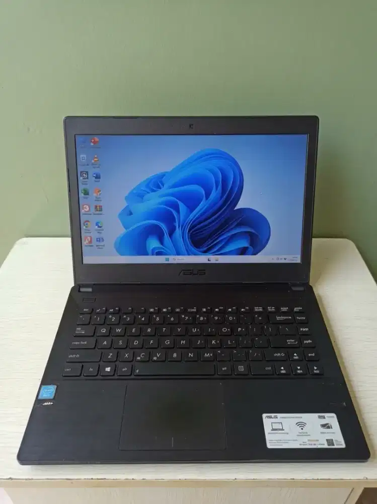 Laptop Asus Ubung Punya