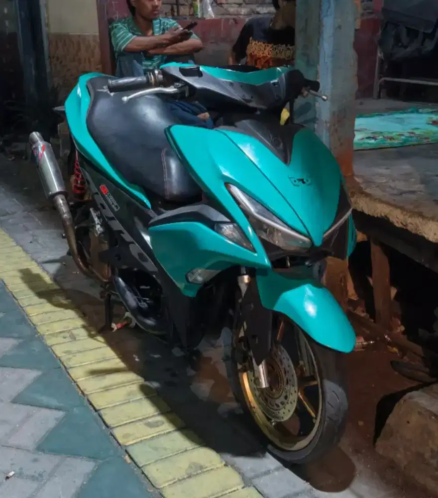 Yamaha aerox 2017 Plat L Sby