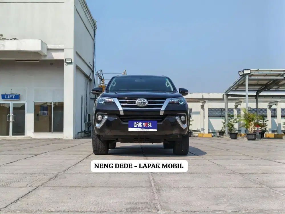 Toyota Fortuner 2.4 VRZ 4x2 AT ( Double Disk Brake ) 2017