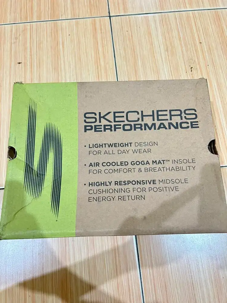 Sepatu Skechers