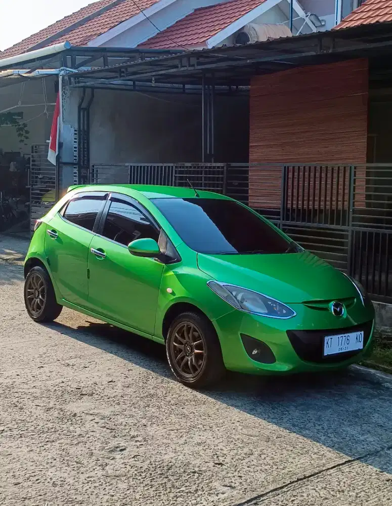 Jual Cepat Mazda2 2011 Matic Surat² lengkap Pajak Off