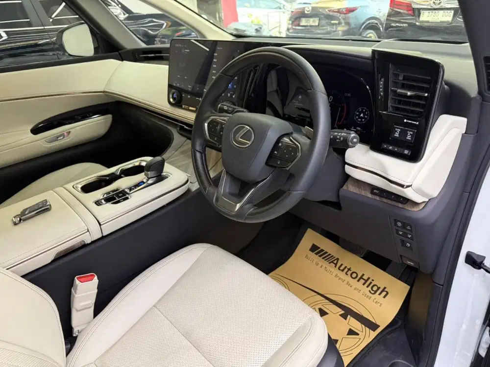 DP10% [Km3.000] LM350h Hybrid 7Seater 2025 / LM350 Reg 2026 #AUTOHIGH