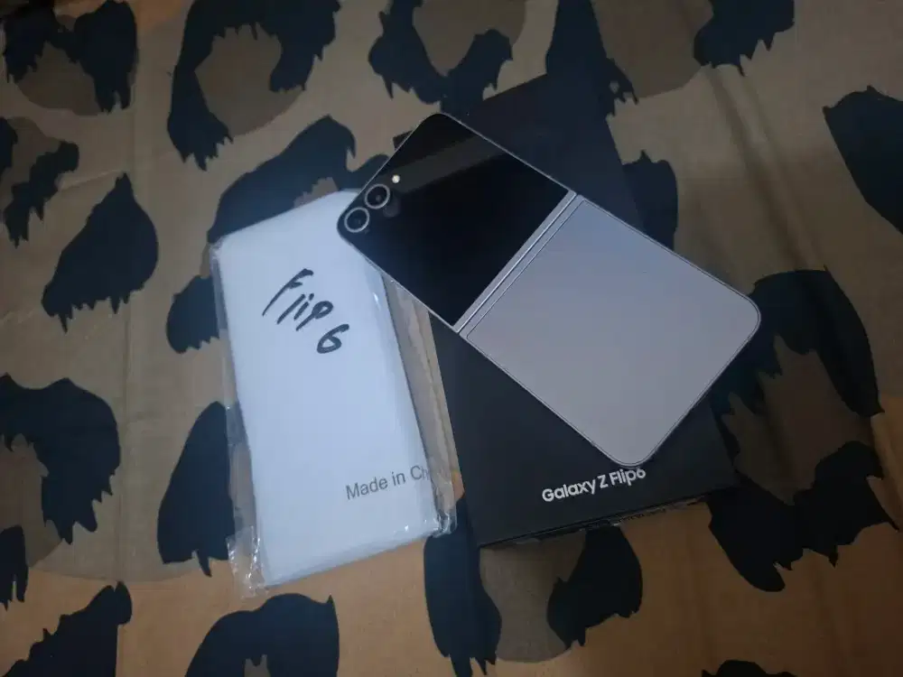 Samsung Galaxy Z Flip 6 5G 12/256gb Fullset mulus