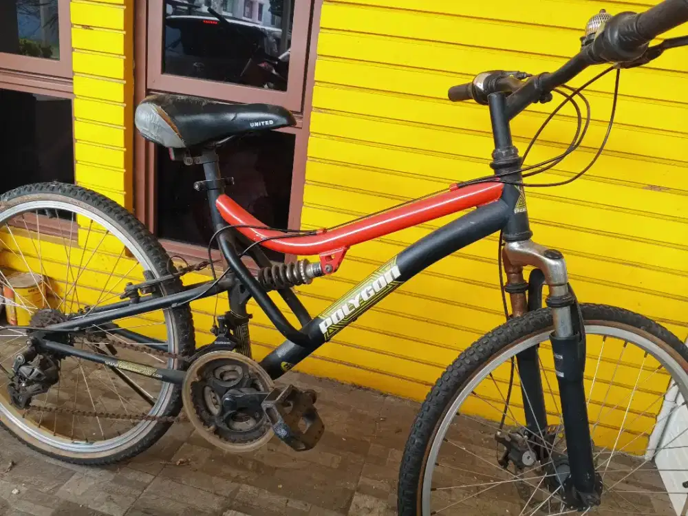 Sepeda poligon full suspensi 24 inch , 21 speed shimano