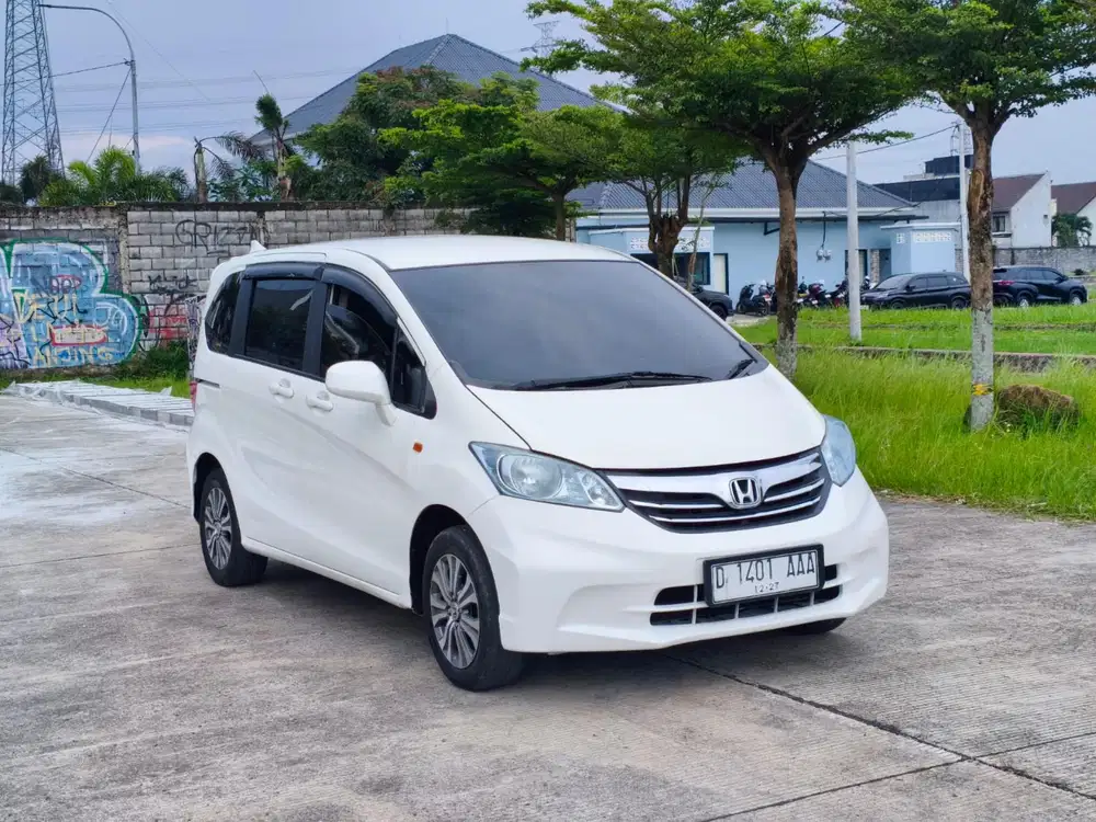 FREED SD MATIC 2012 DP 10JT