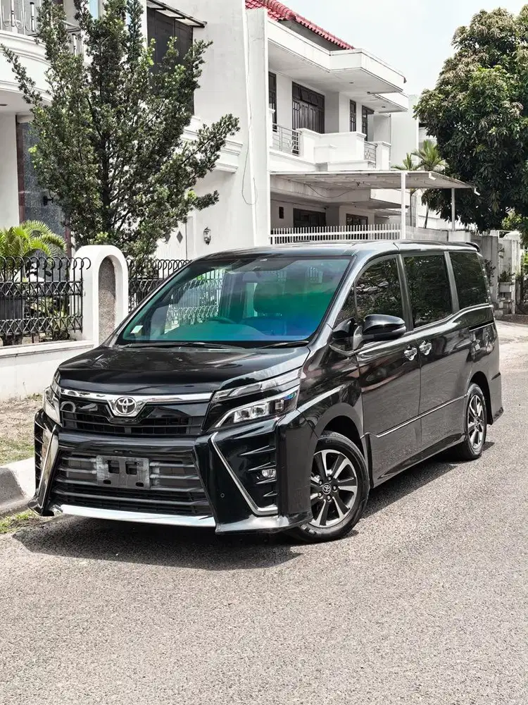 2019 Toyota Voxy 2.0 Panoramic