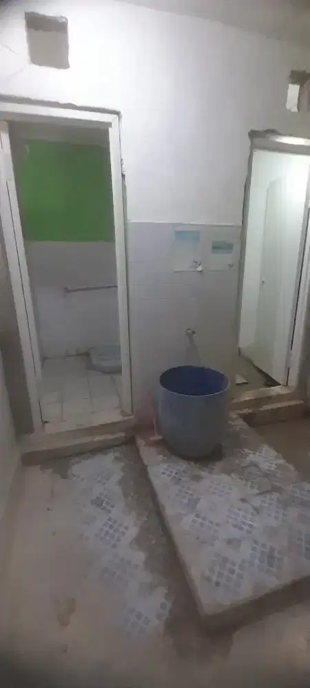 Tukang bangunan