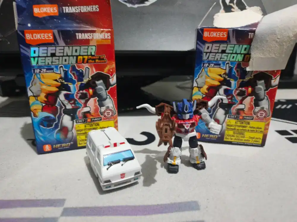 Blokees Transformers defender version 07