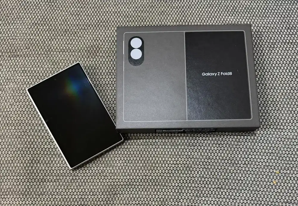 Samsung Galaxy Z Fold 8