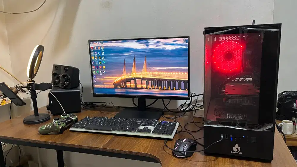 PC GAMING FULLSET AMD RYZEN 5, RAM 32 DDR 4, SSD 256 Gb