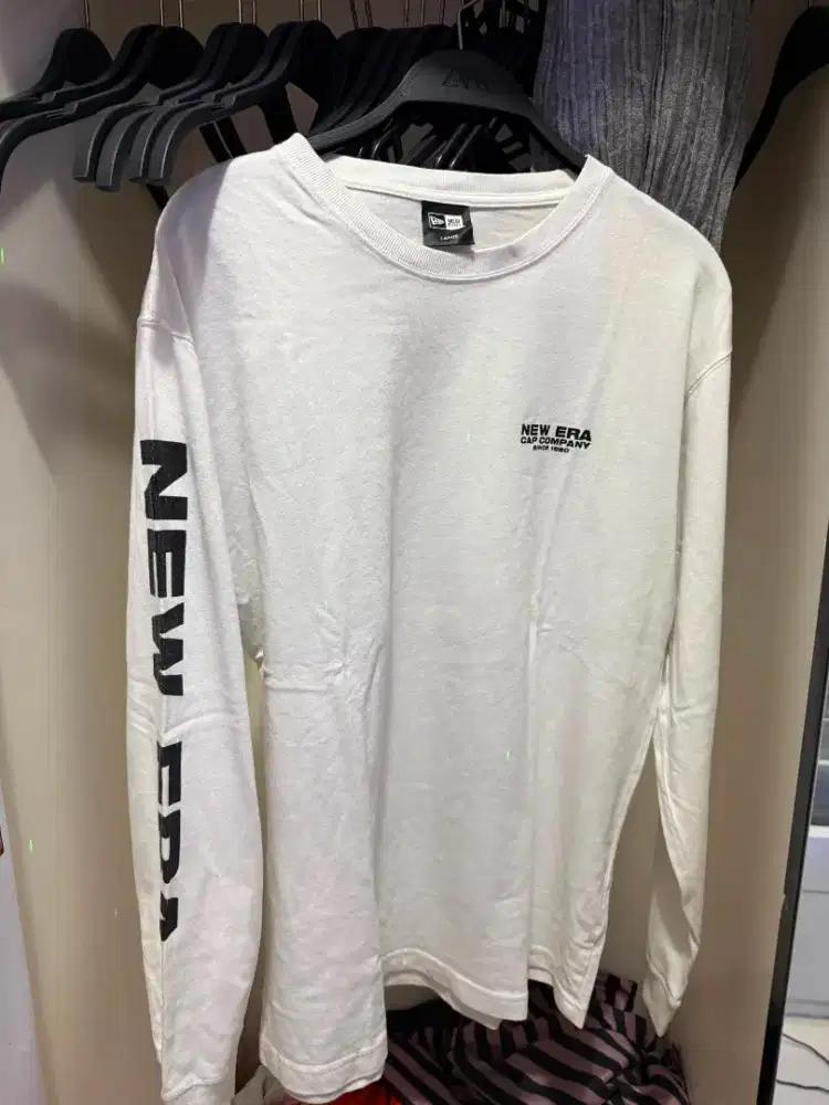 New Era Bag Cap dan longsleeve