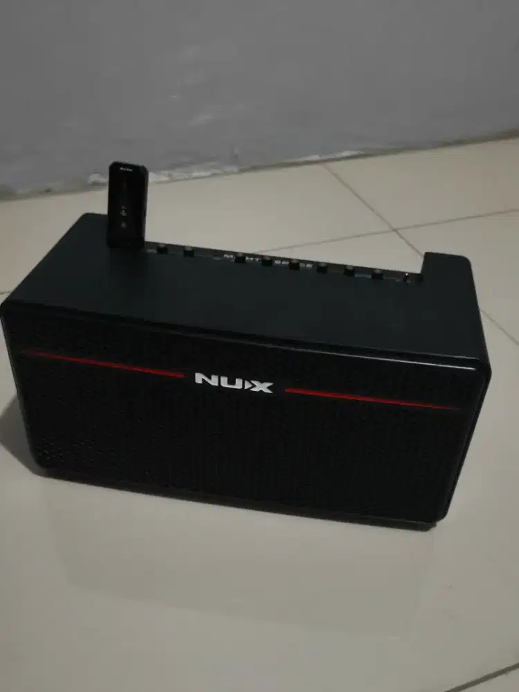 Ampli Gitar Portabel