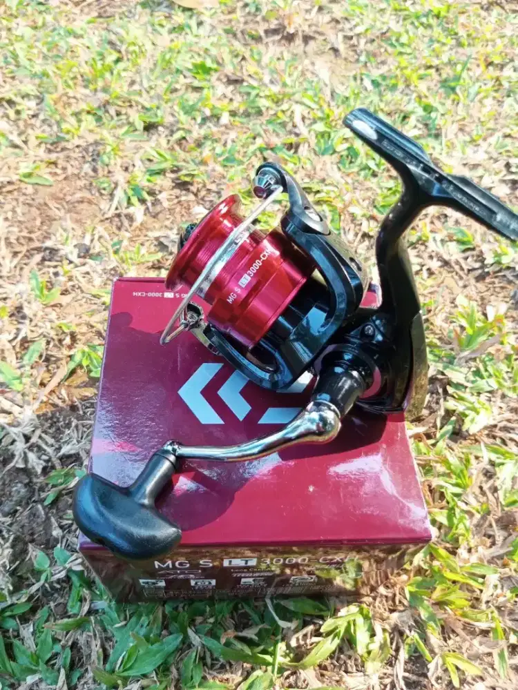 Reel Spinning Daiwa MGS LT 3000-CXH