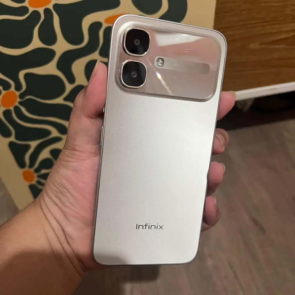 Infinix smart 20 4GB/128GB Titanium