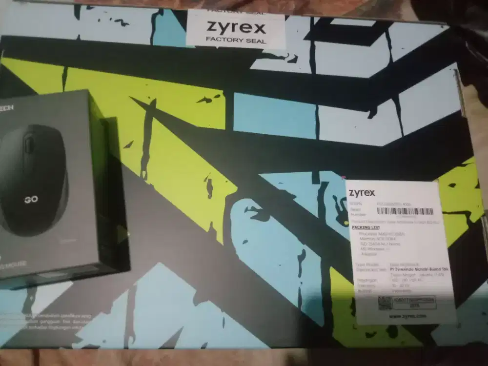 Laptop Zyrex D-Tech 8S2
