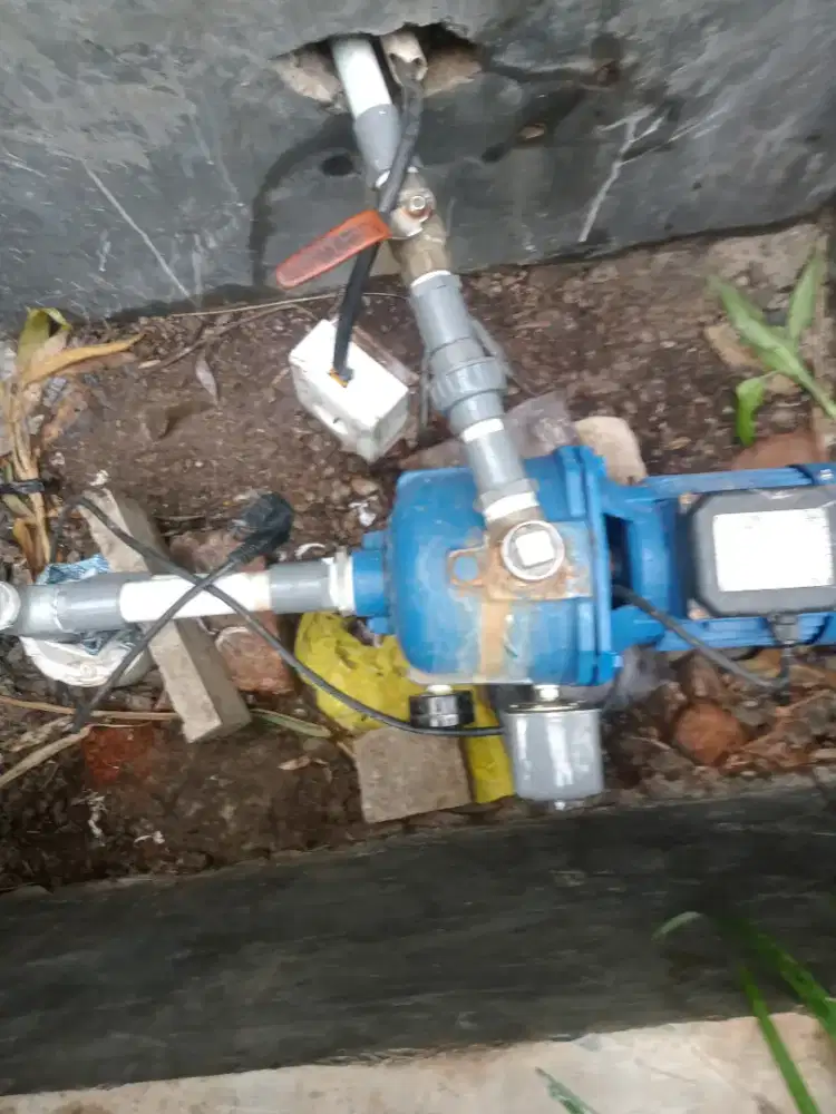 SERVICE POMPA AIR PANGGILAN. ( JETPUMP DAN SUBMERSIBEL. )