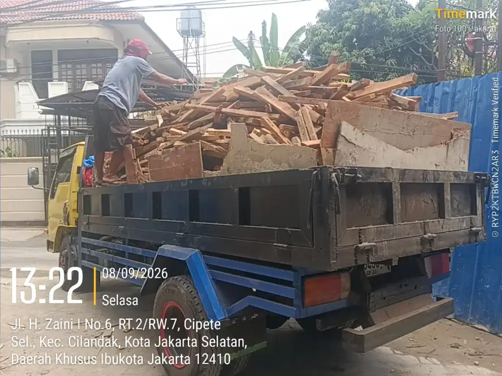 Jasa buang puing dan angkutan sampah