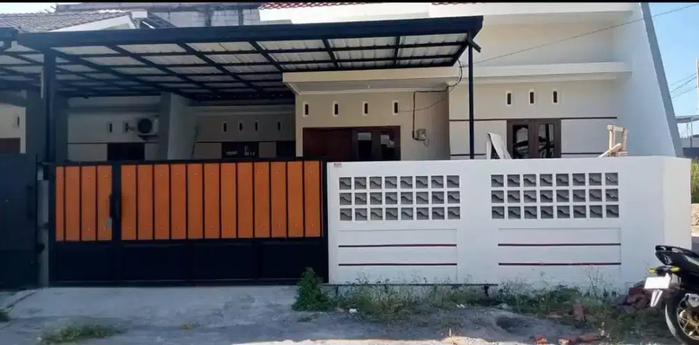 Rumah dijual ceoat siap huni tlogomulyo pedurungan jalan lebar