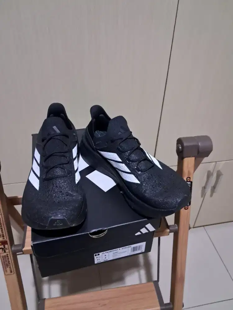 Jual sepatu adidas,