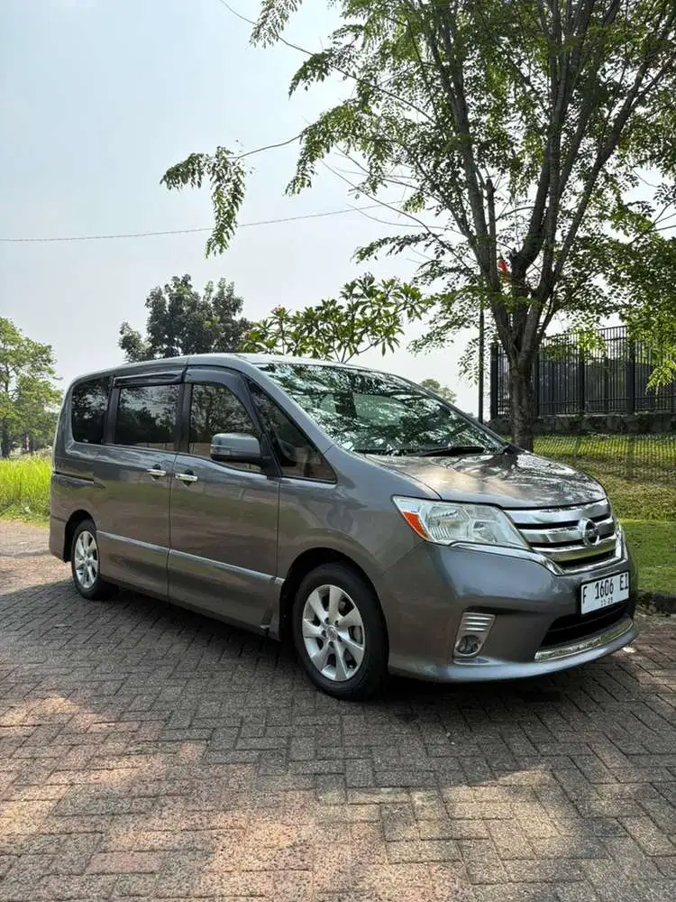 Nissan Serena 2014 Bensin