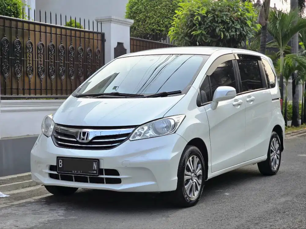 Honda Freed SD 2013 Double Blower S Putih 1.5