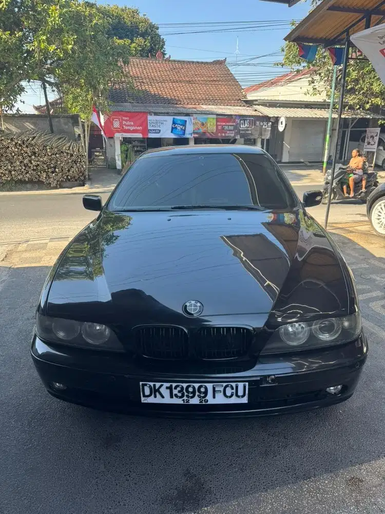 BMW E39 520i facelift 2004