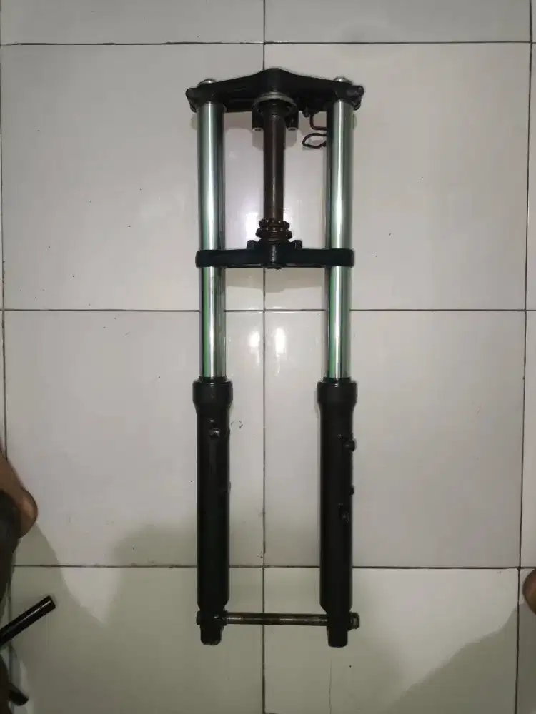 Shock depan CBR 250 Thailand fullset