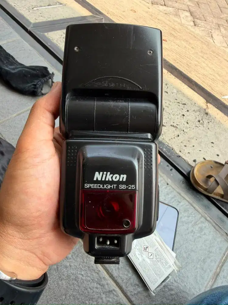 Camera nikon dan batre