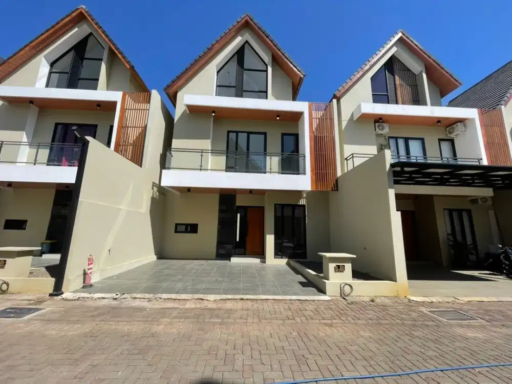 RUMAH MURAH SIAP HUNI 2 LANTAI DI PATI KOTA