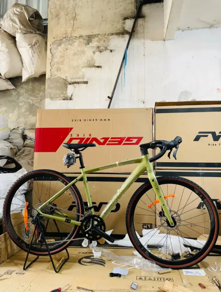Gravel Element Montreal GRT 46/48/51