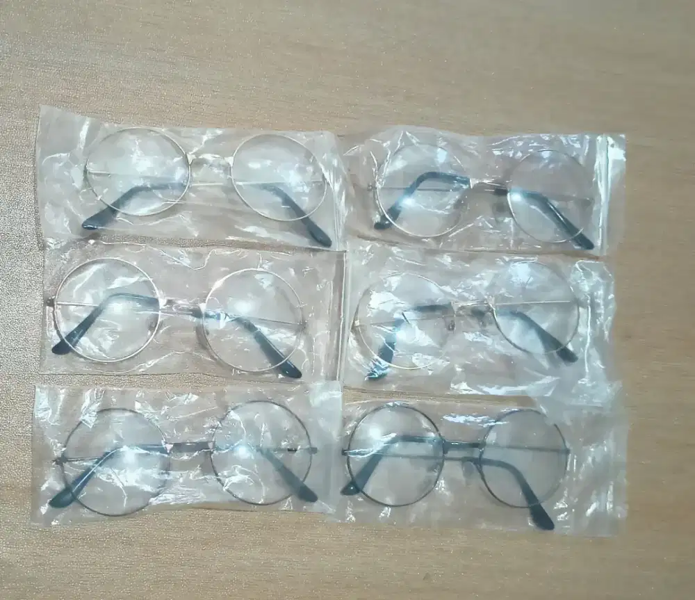 Paketan kacamata
