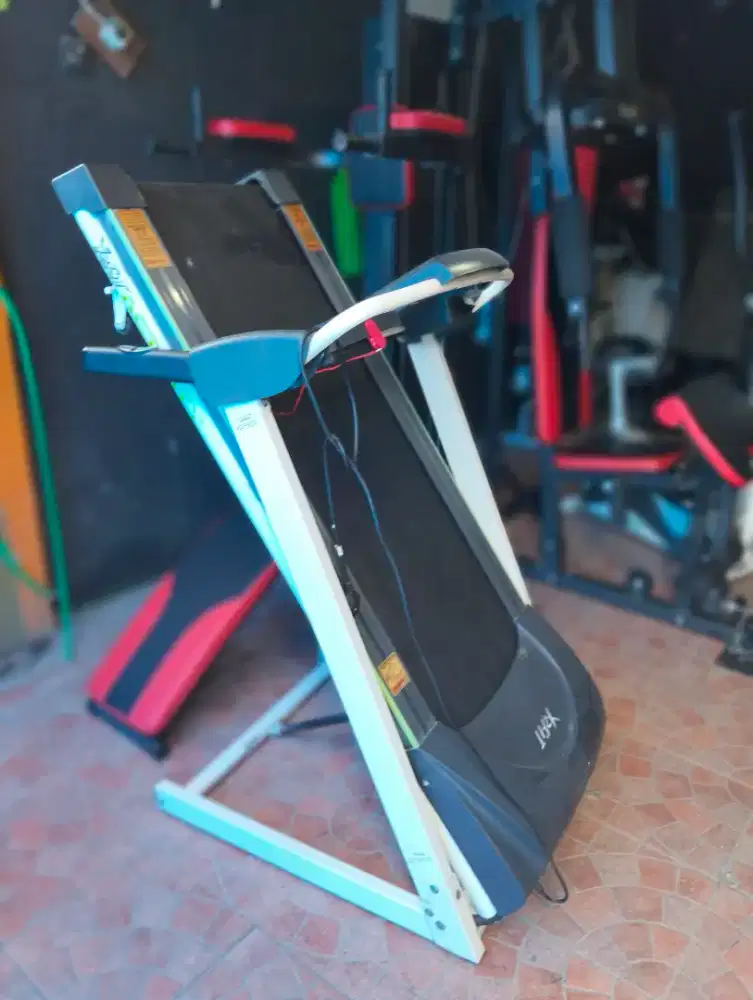 Treadmill Treadmil Alat Olahraga fitnes gym
