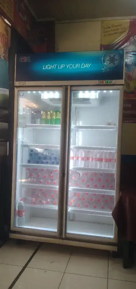 Showcase GEA 1050 Liter