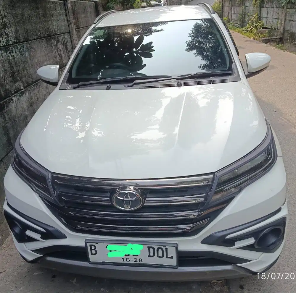 Toyota Rush GR AT. Milik pribadi dari baru KM 16.000 OG. Service resmi