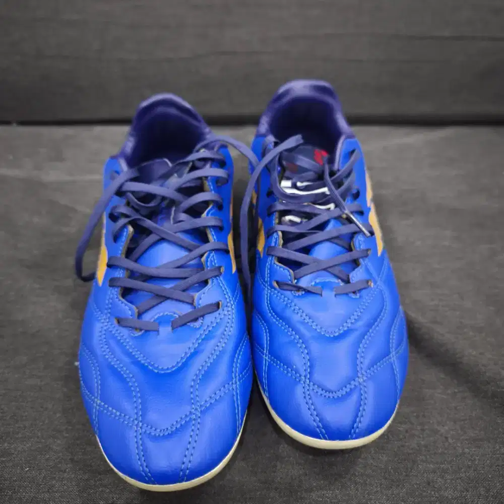 Sepatu Sepak Bola Mills Enzo FG Edisi France