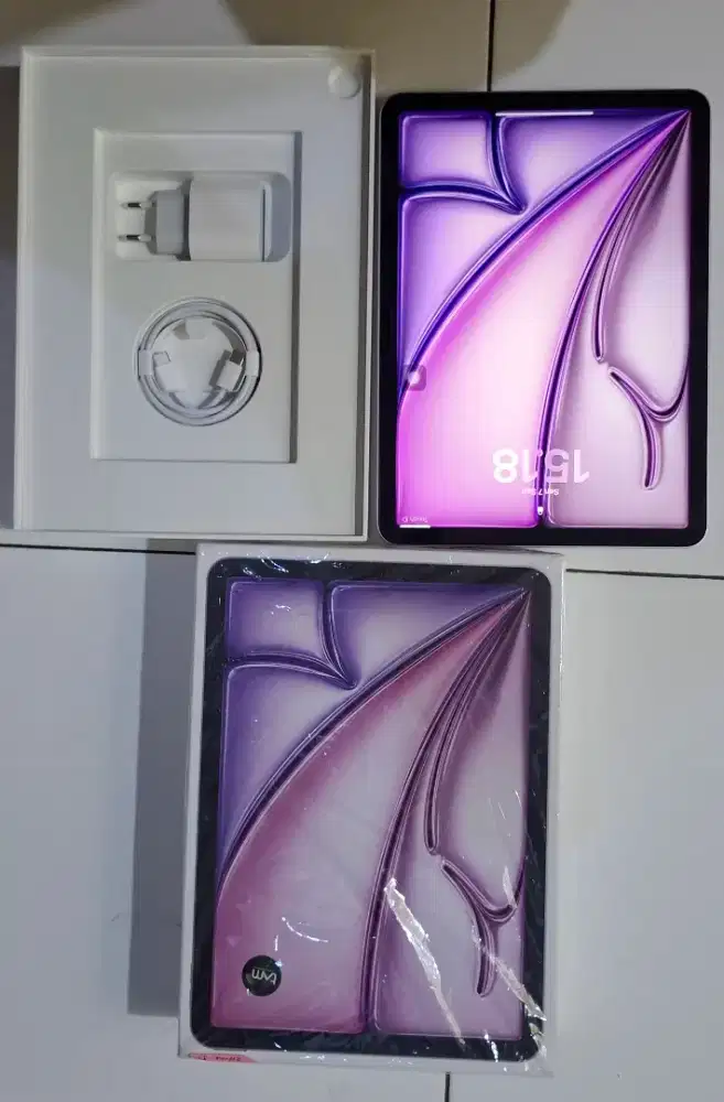 Ipad M4 128 GB wifi only purpple
