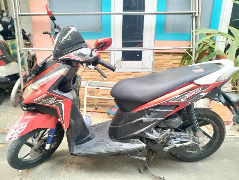 HONDA VARIO TECHNO 2011 MOTOR BISA TUKER-TAMBAH GAN