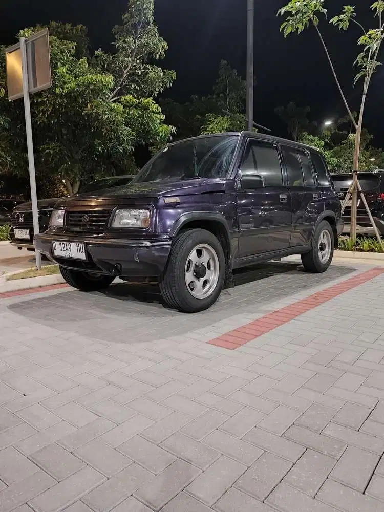 Suzuki Escudo 1995 Bensin