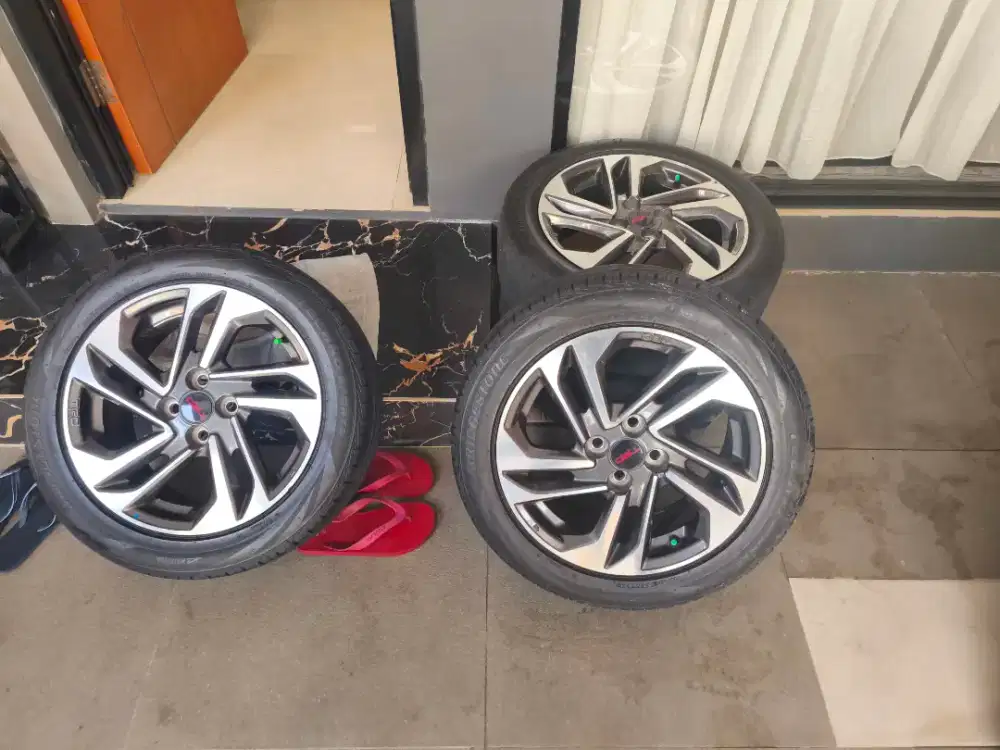 Ban dan velg yaris