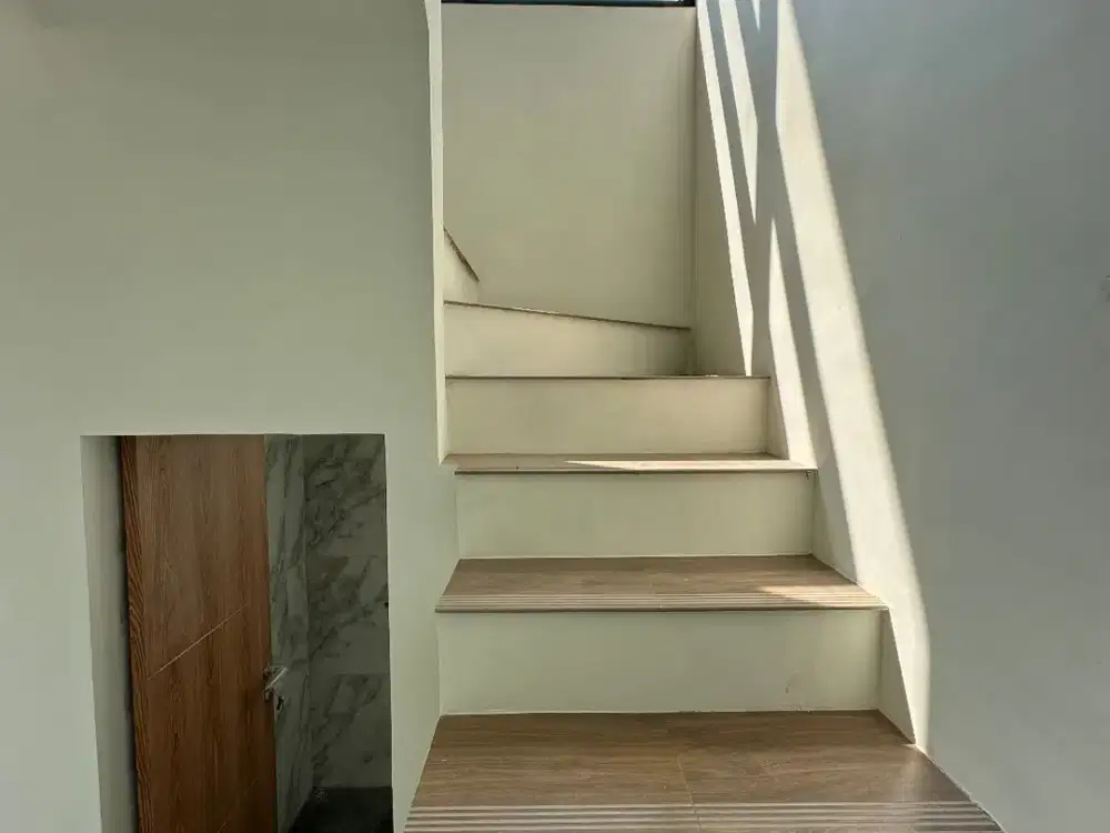rumah kota malang dekat stasiun