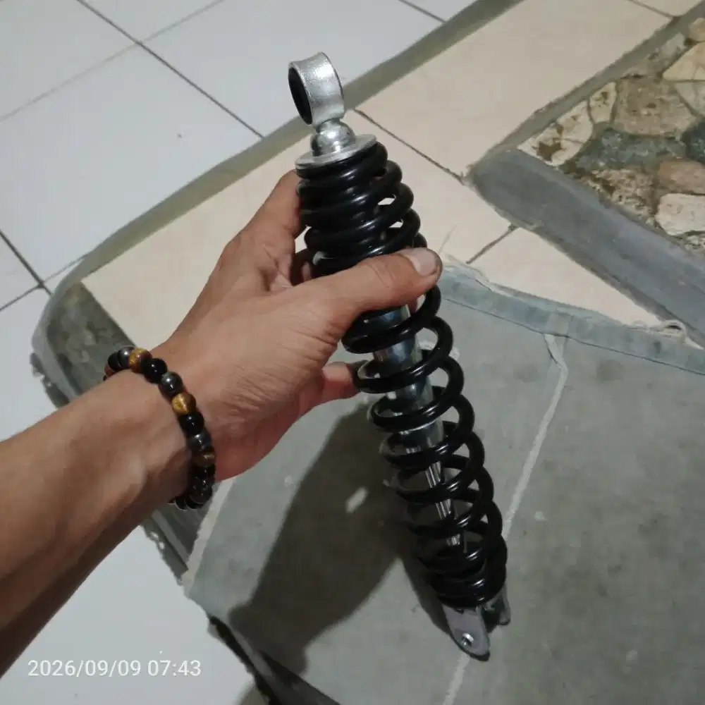 Sokbreker buat motor Mio dll nya 80 net