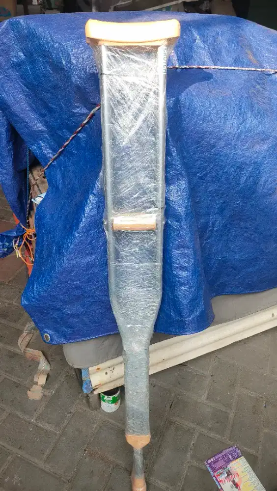 Tongkat crutch like new 1 set