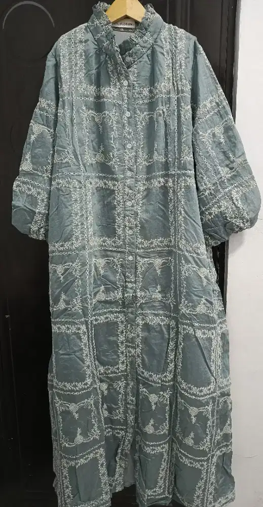 gamis preloved :)
